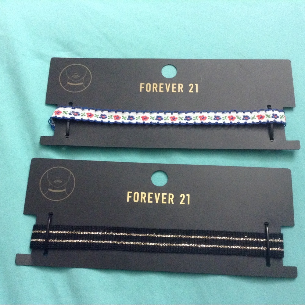 Forever 21 choker necklaces